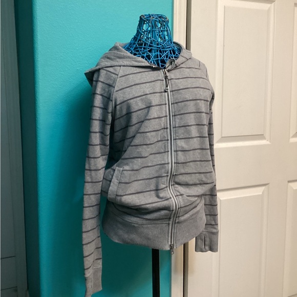 💥PRICE DROP💥 Rollin’ With My Omies Hoodie - Picture 2 of 6